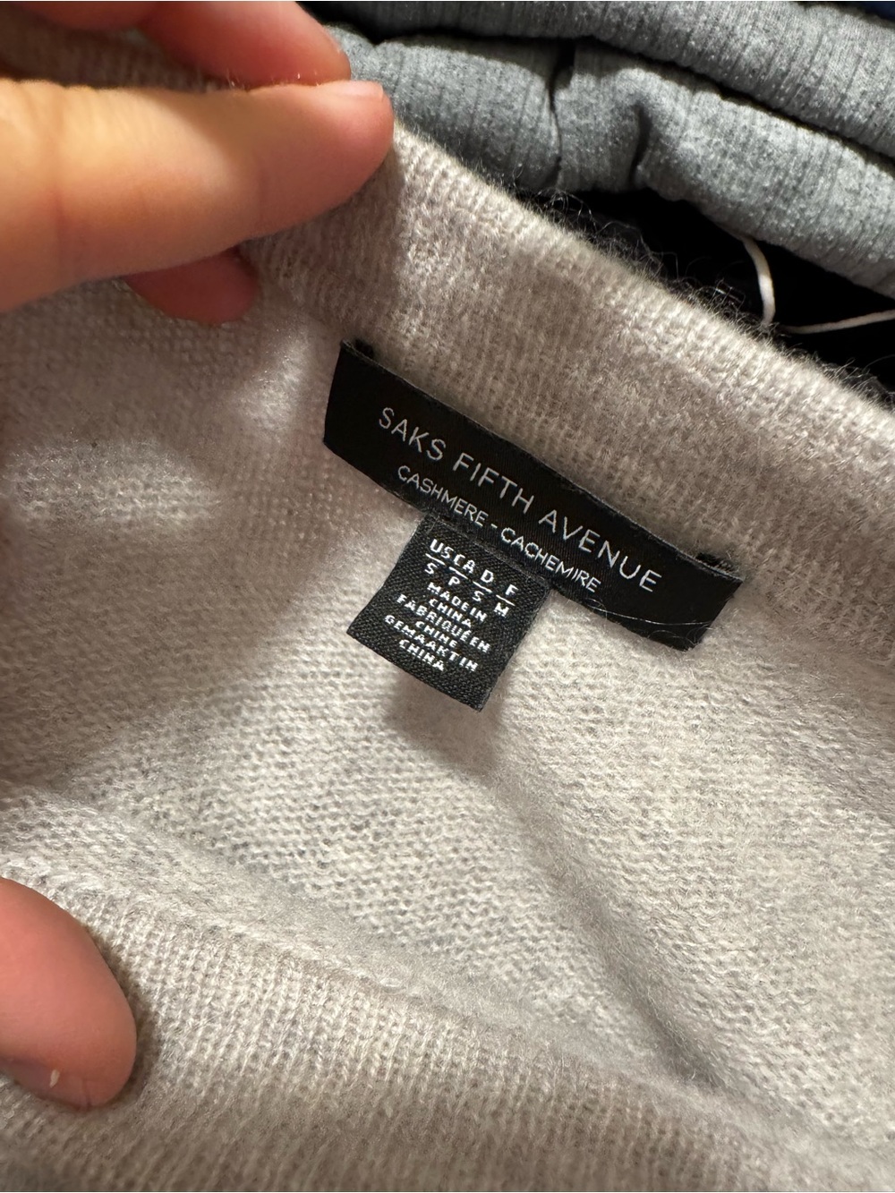 Saks Fifth Avenue Cashmere Sweater - Light Gray